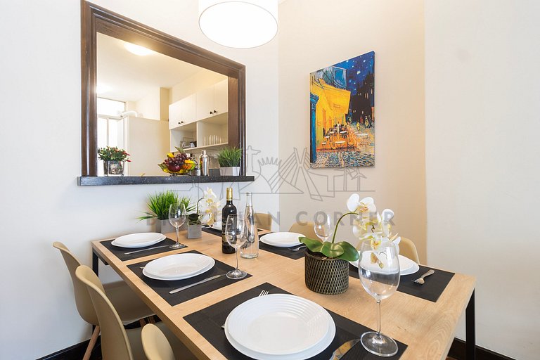 3 Bedrooms 100m from the Beach, AC, 24/7 Doorman