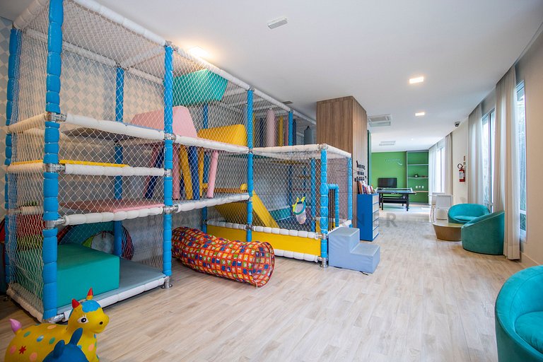 Apartamento em Pinheiros com AC, Piscina, Academia