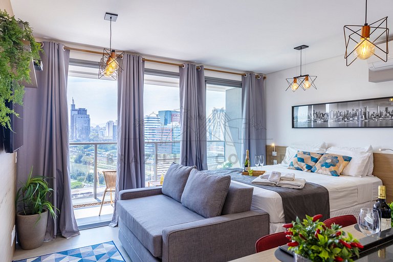 Incredible View | Pool | Gym | AC | Jockey Club