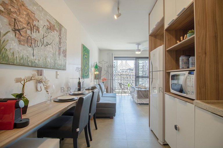 Modern Studio with AC, Pool, Internet and Sauna