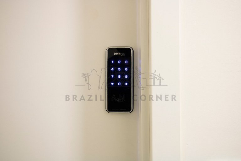 Estúdio Moderno com AC, Piscina, Internet e Vaga