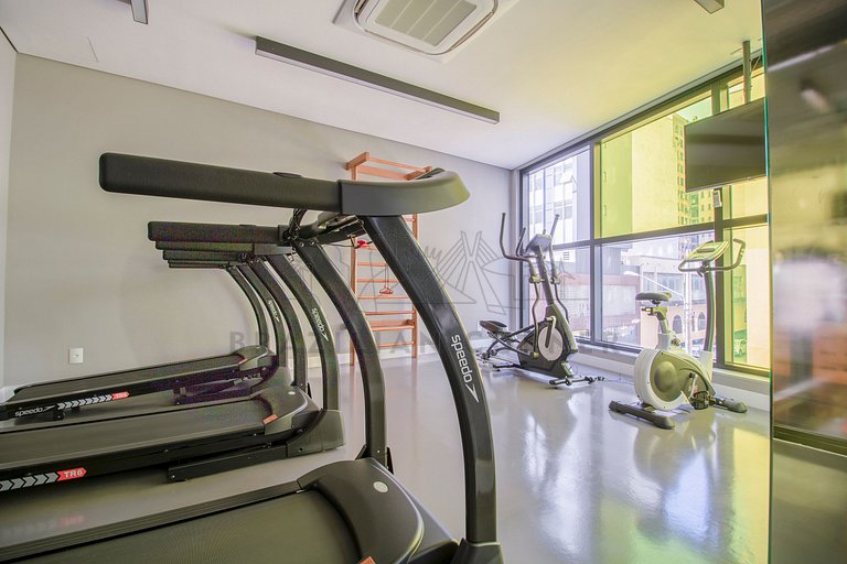 Modern Studio with AC, Pool, Internet and Sauna
