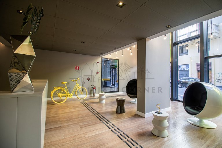 Modern Studio with AC, Pool, Internet and Sauna