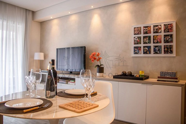 Studio close to Metro, with pool at Bela Vista