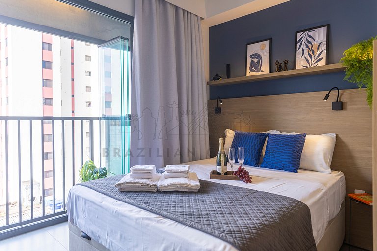 Studio with AC, Gym and Balcony in Bela Vista