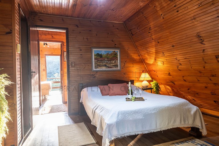 Nature Retreat with Pool, Fireplace & BBQ