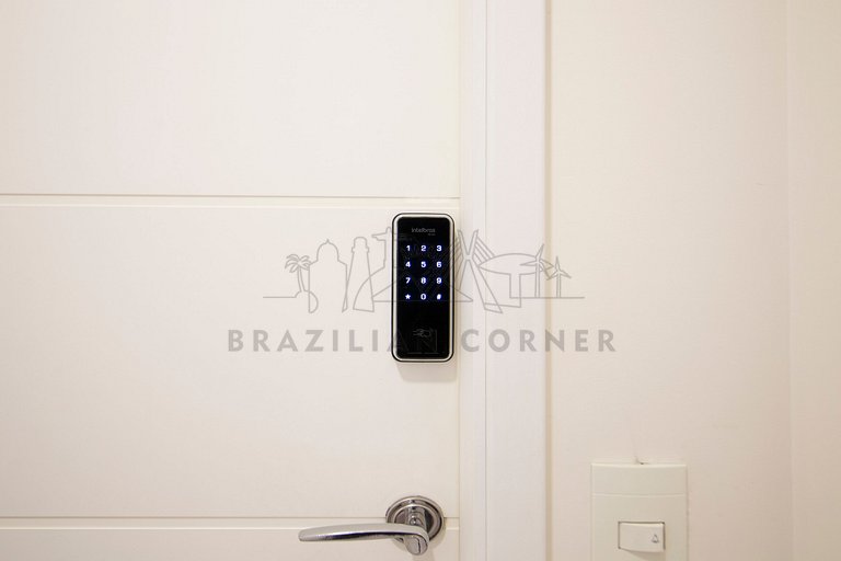 3 Quartos,2 Piscinas, AC, 2 vagas|Brazilian Corner