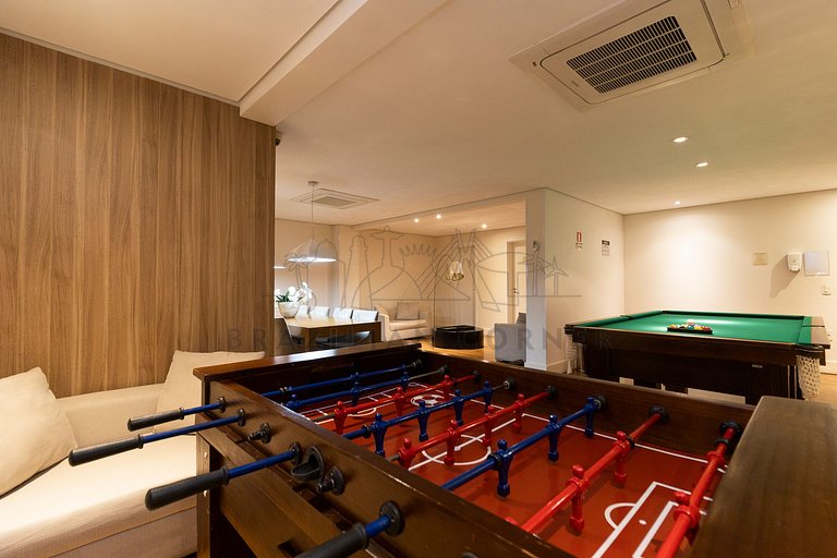 3 Quartos,2 Piscinas, AC, 2 vagas|Brazilian Corner