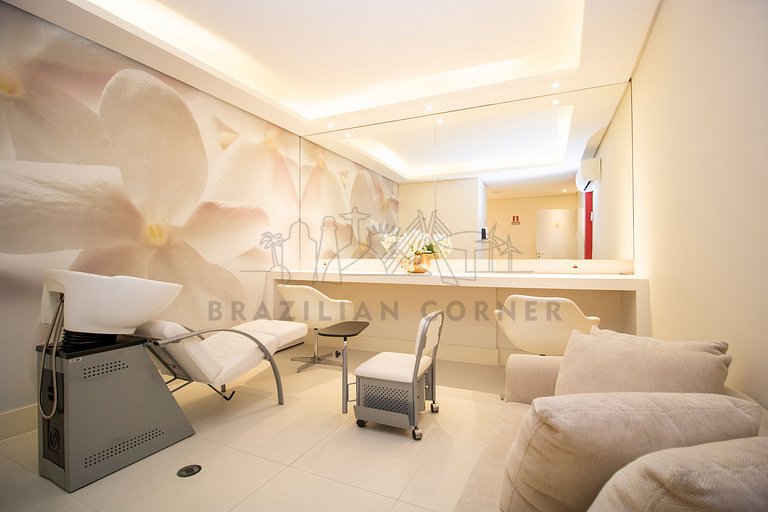 3 Quartos,2 Piscinas, AC, 2 vagas|Brazilian Corner