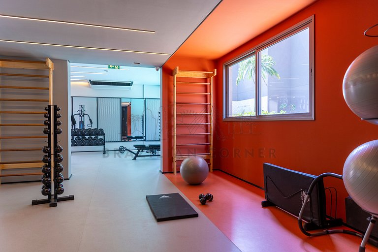 Pinheiros, piscina, academia | Brazilian Corner