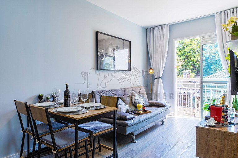 Piscina, academia, AC, vaga | Brazilian Corner