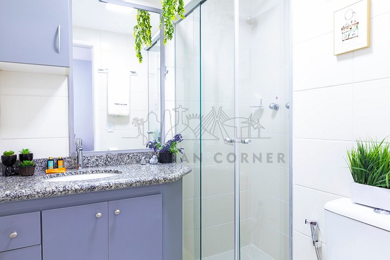 Piscina, academia, AC, vaga | Brazilian Corner