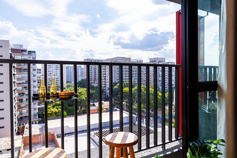 Near Ibirapuera Shopping w/ AC|Brazilian Corner