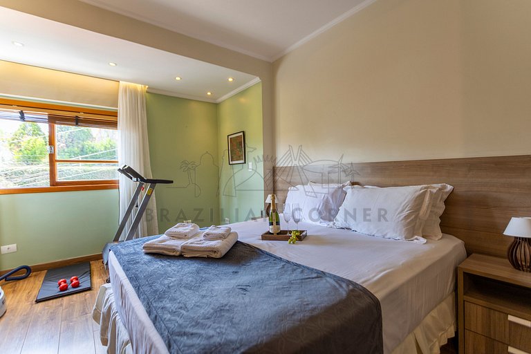 House with 3 Suites, AC, Morumbi| Brazilian Corner