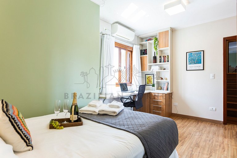 House with 3 Suites, AC, Morumbi| Brazilian Corner