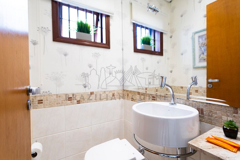 House with 3 Suites, AC, Morumbi| Brazilian Corner