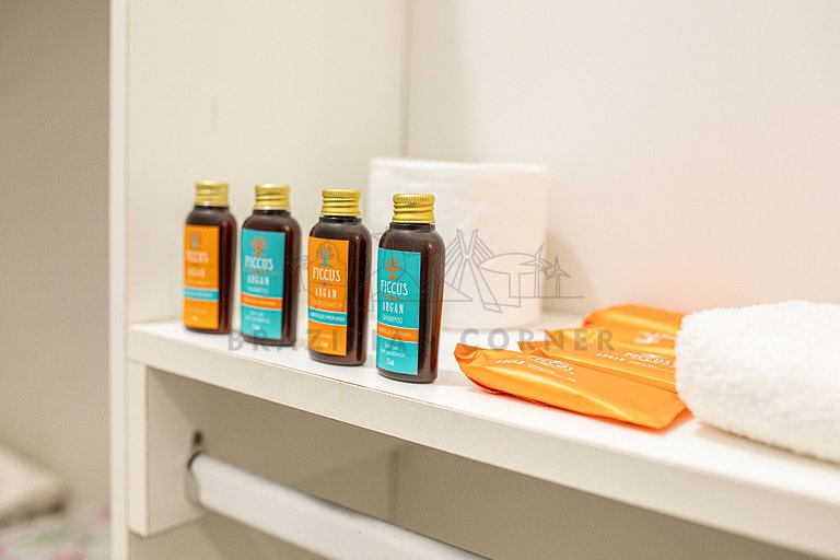 Apartamento c/ Piscina e AC 03 |Brazilian Corner