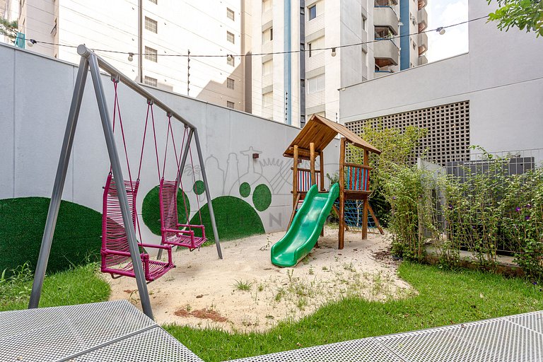 Modern in Pinheiros w/ AC | Brazilian Corner