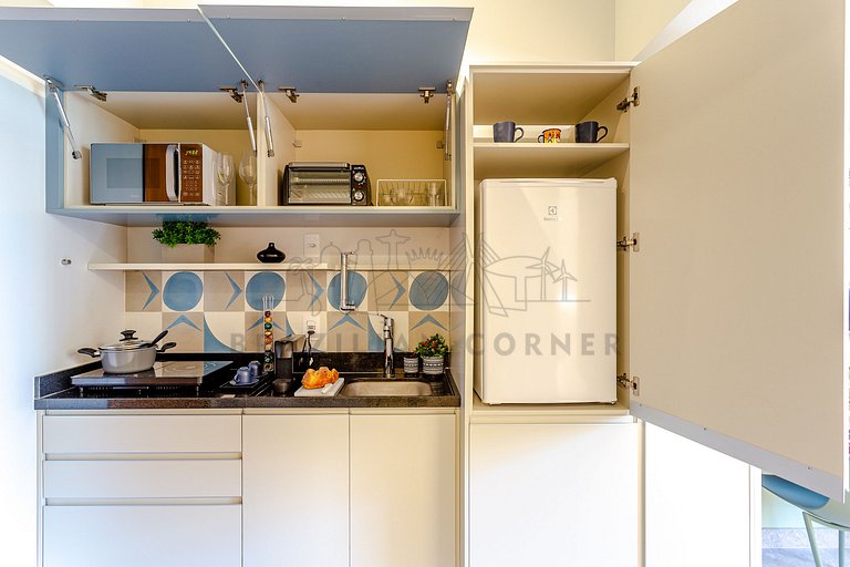 Modern in Pinheiros w/ AC | Brazilian Corner