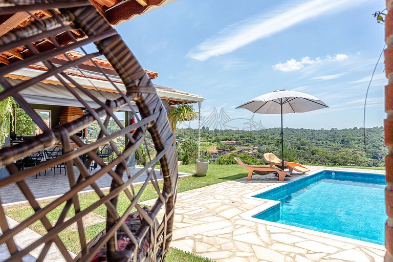 Piscina, churrasqueira, natureza |Brazilian Corner