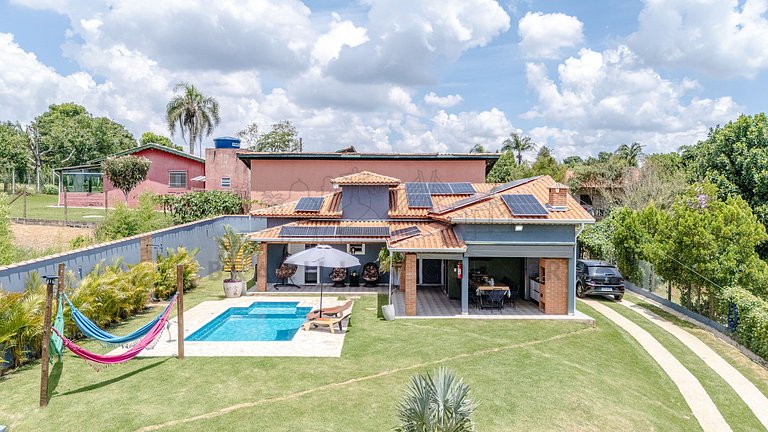 Piscina, churrasqueira, natureza |Brazilian Corner