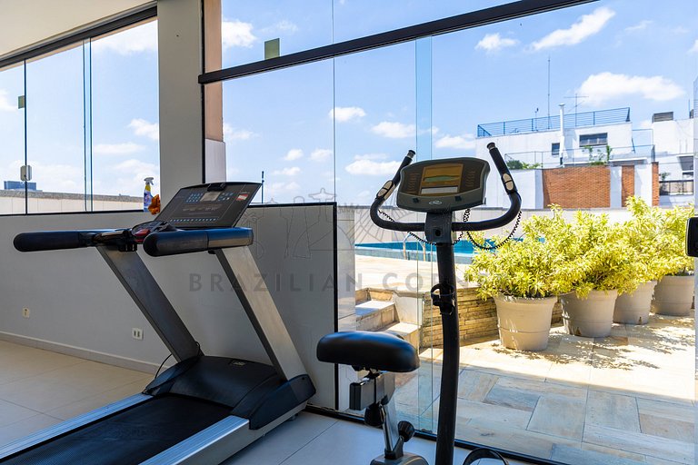 Pool, metro, Ibirapuera Mall,gym |Brazilian Corner
