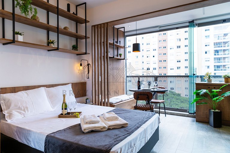 Amazing view, pool , gym, AC| Brazilian Corner