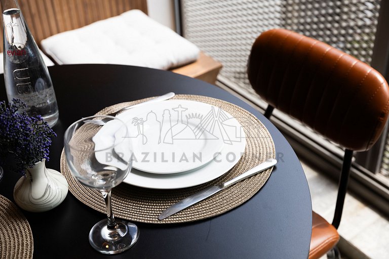 Amazing view, pool , gym, AC| Brazilian Corner
