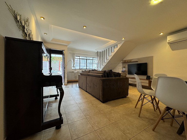House w/ 4 Bedrooms in Ipiranga | Brazilian Corner