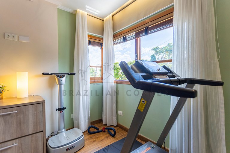 House with 3 Suites, AC, Morumbi| Brazilian Corner