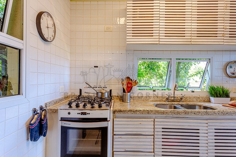 House in Camburí view and Jacuzzi|Brazilian Corner