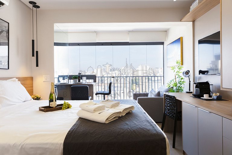 Piscina, academia, AC ,cama Queen|Brazilian Corner