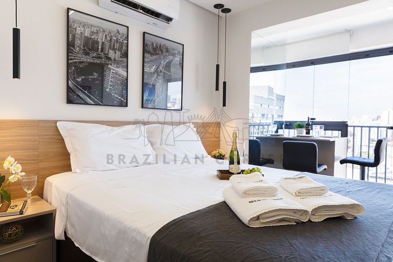 Piscina, academia, AC ,cama Queen|Brazilian Corner