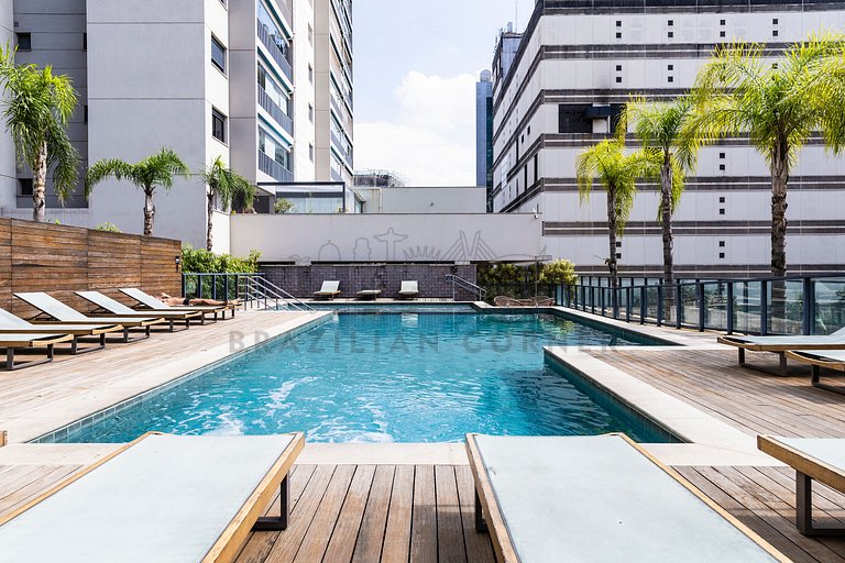 Pool, gym, AC , queen size bed|Brazilian Corner