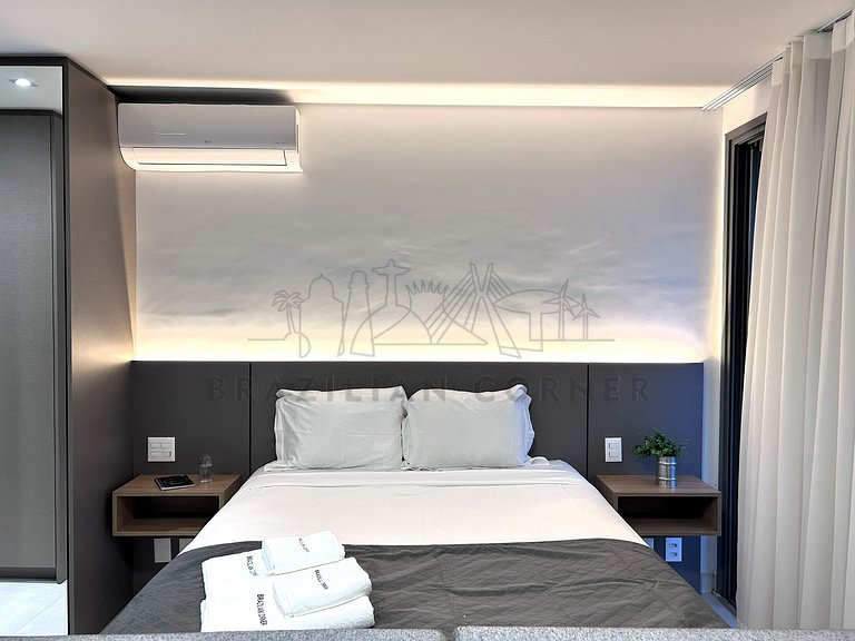 Amazing view, pool, AC, Gym| Brazilian Corner