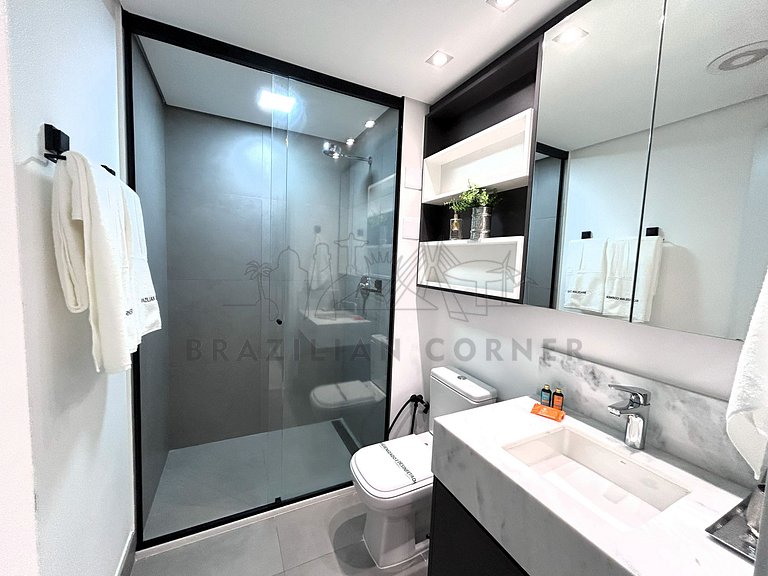 Amazing view, pool, AC, Gym| Brazilian Corner