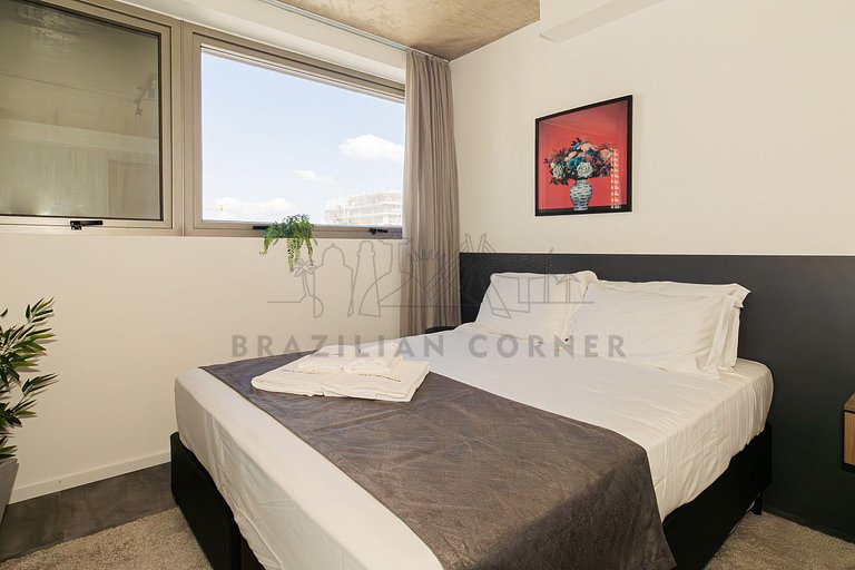 Duplex, pool, gym, AC | Brazilian Corner