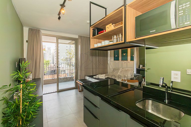 Piscina, academia, AC, Metrô |Brazilian Corner