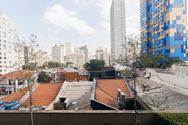 Piscina, academia, AC, Metrô |Brazilian Corner