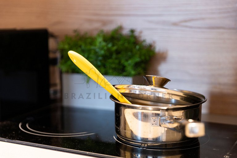 Next to Paulista w/ pool and gym| Brazilian Corner