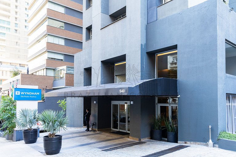 Próximo a Paulista com piscina | Brazilian Corner