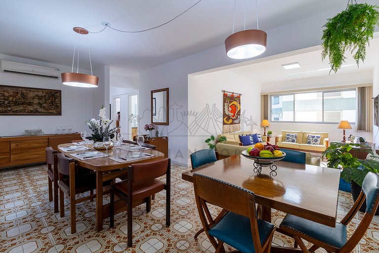 250m da praia com AC, 4 quartos| Brazilian Corner