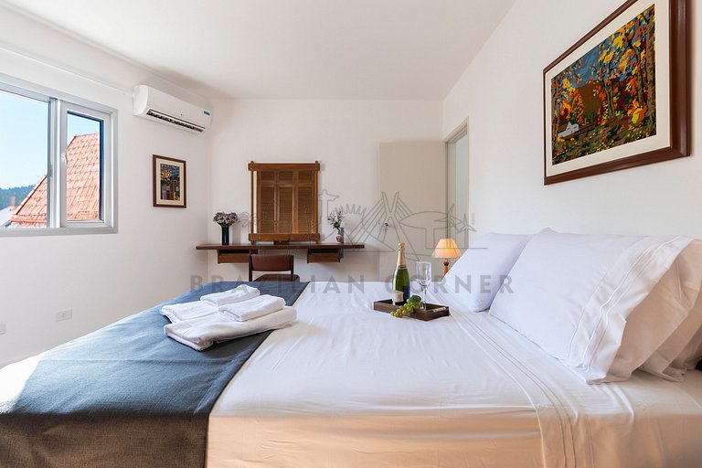 250m da praia com AC, 4 quartos| Brazilian Corner