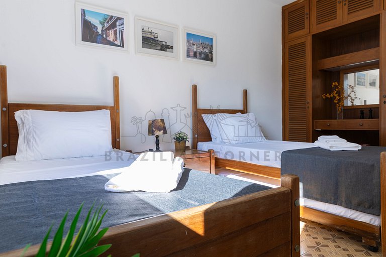 250m from the Beach w/ 4 Bedrooms|Brazilian Corner