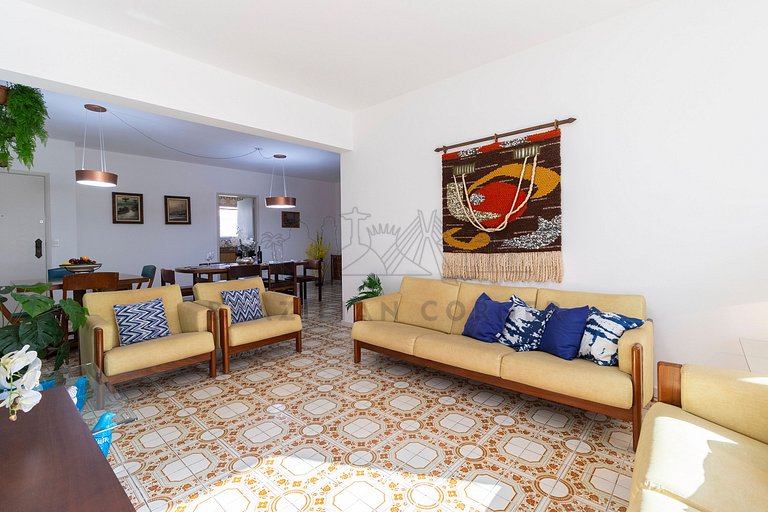 250m da praia com AC, 4 quartos| Brazilian Corner