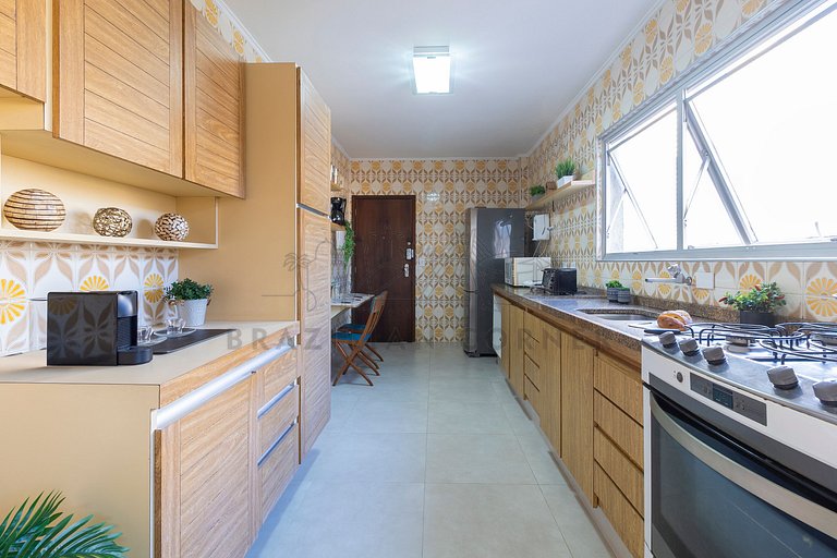 250m da praia com AC, 4 quartos| Brazilian Corner