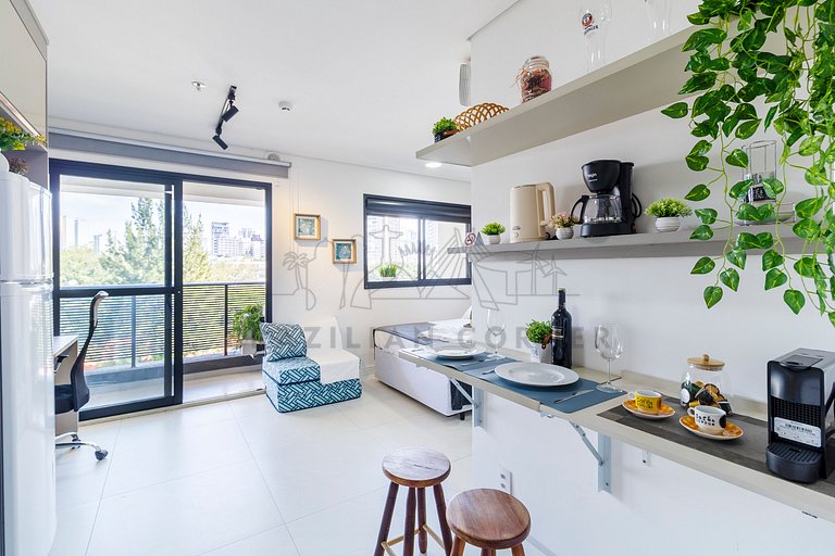 Vila Mariana, next to metro w/ AC|Brazilian Corner