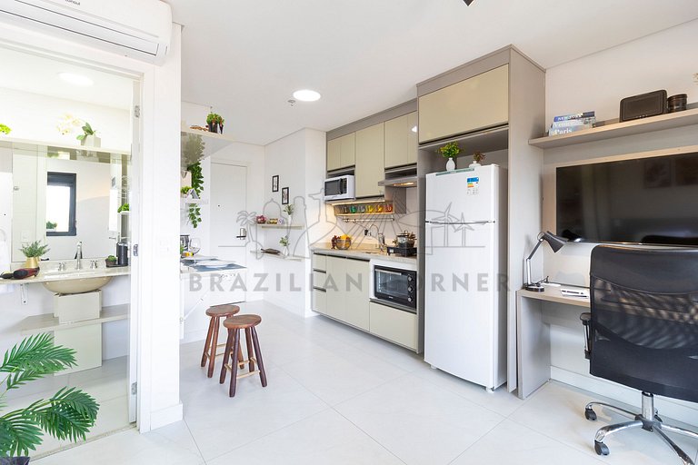 Vila Mariana, next to metro w/ AC|Brazilian Corner
