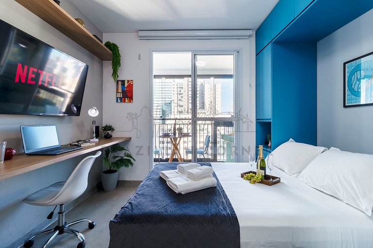 Amazing view, pool, gym, AC | Brazilian Corner