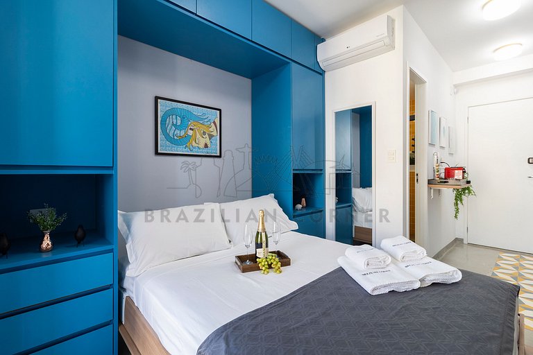 Amazing view, pool, gym, AC | Brazilian Corner